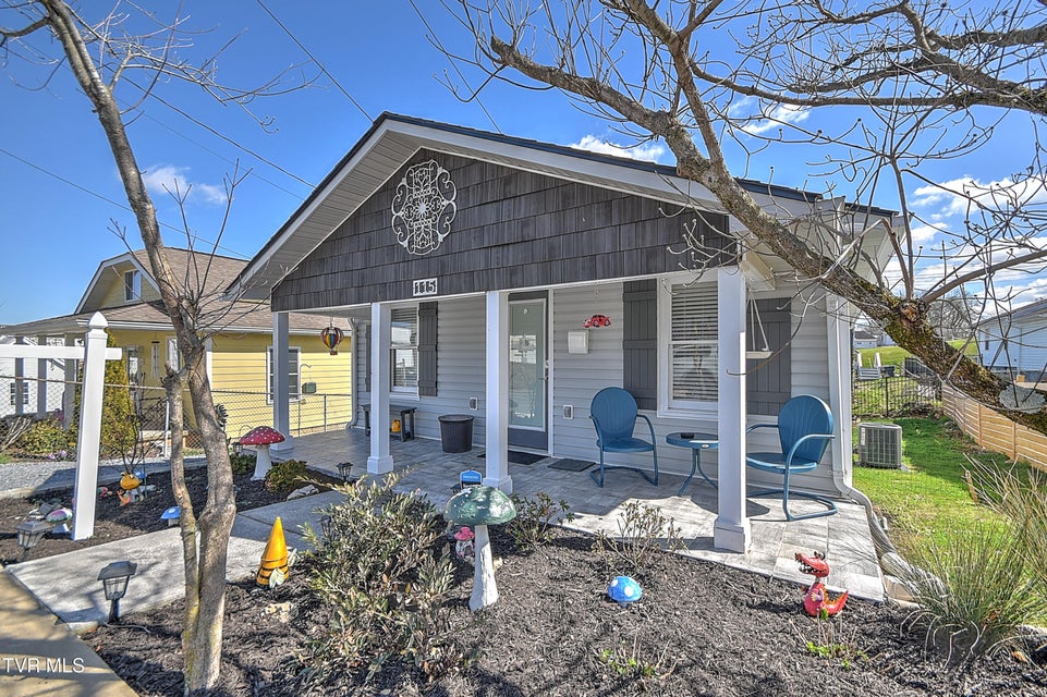 Photo #3: 115 16th Street