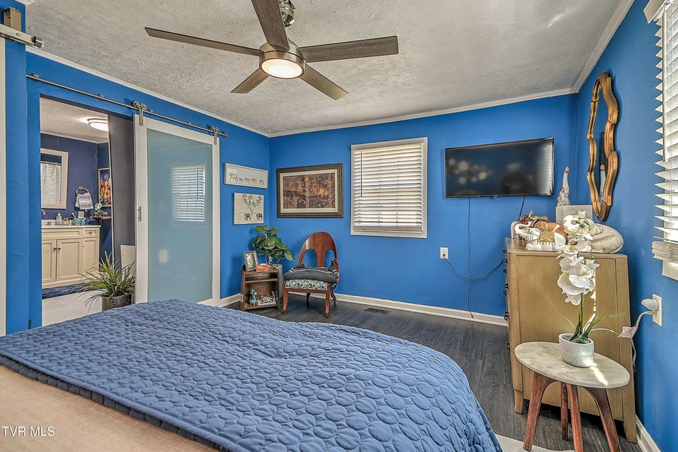 Photo #21: 115 16th Street