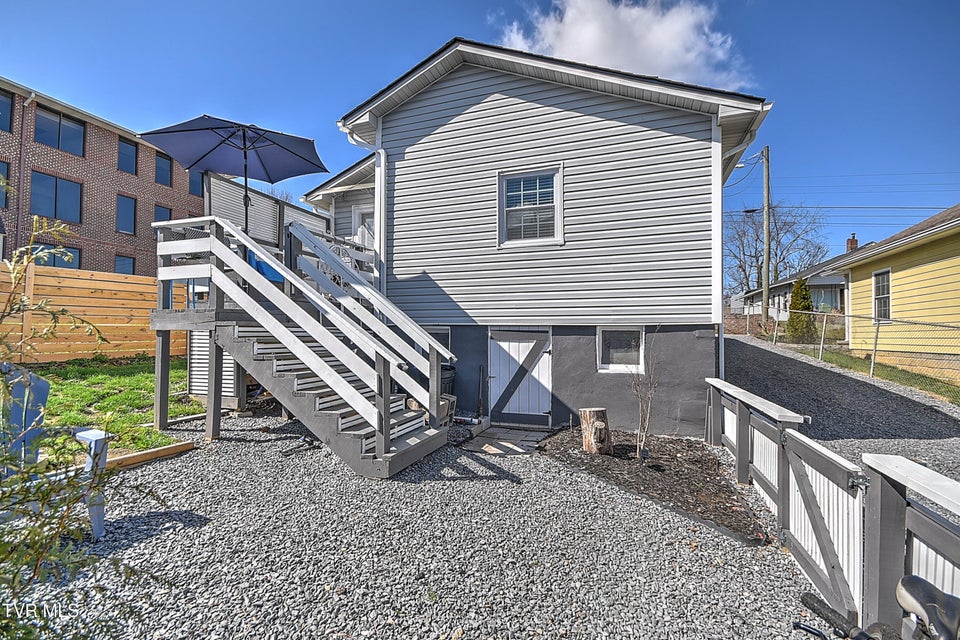 Photo #27: 115 16th Street