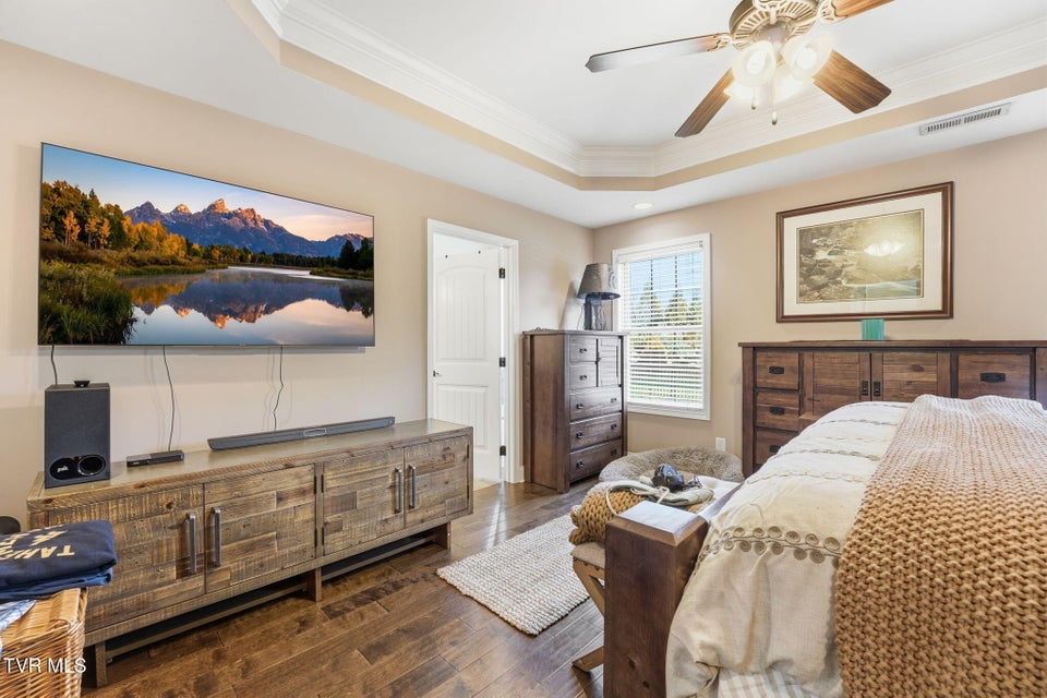 Photo #14: 217 Laurel Canyon