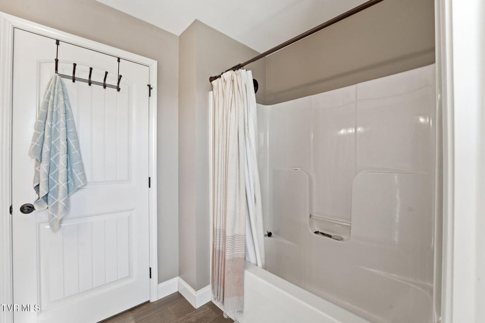 Photo #28: 217 Laurel Canyon