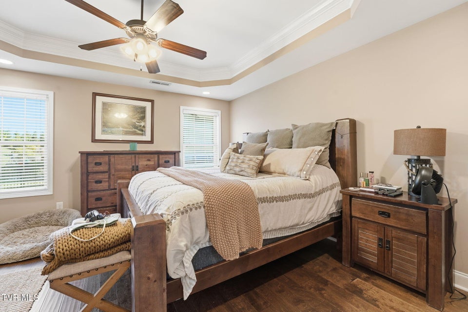 Photo #13: 217 Laurel Canyon