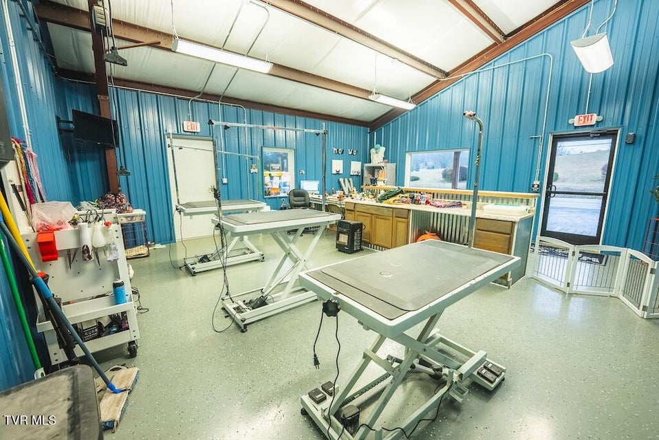 Photo #11: 19462 Lee Highway