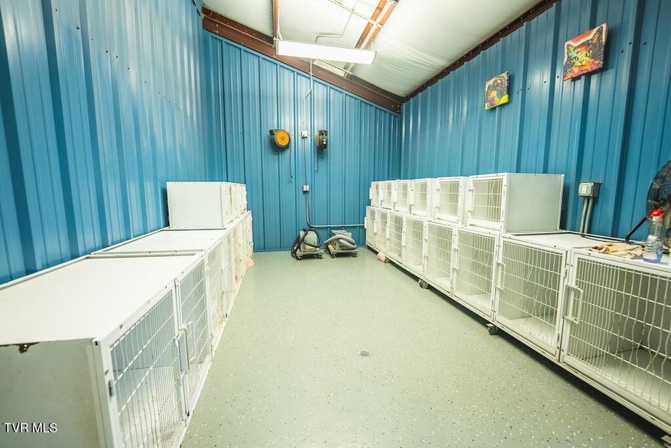 Photo #13: 19462 Lee Highway