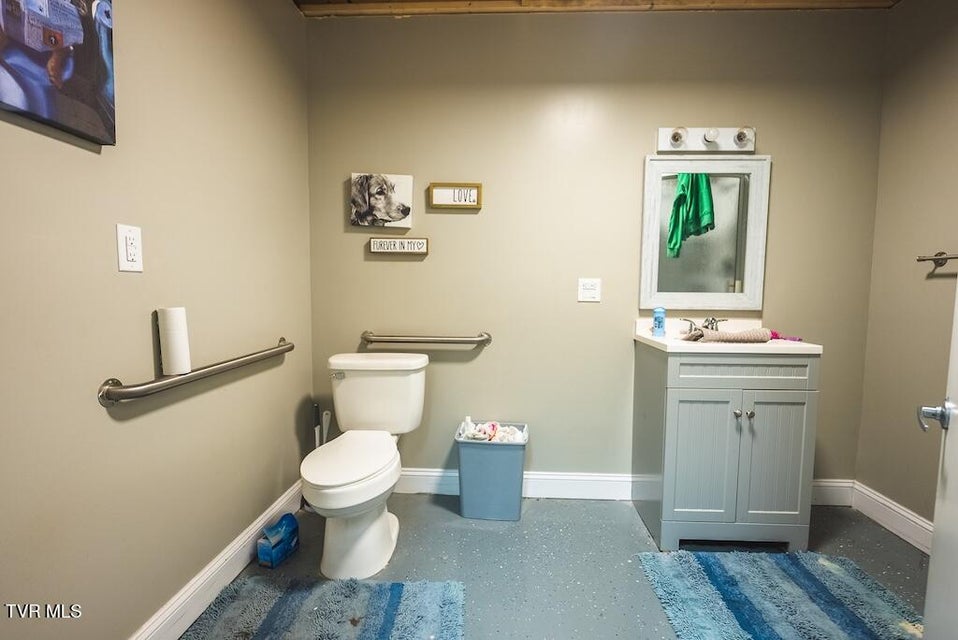 Photo #19: 19462 Lee Highway