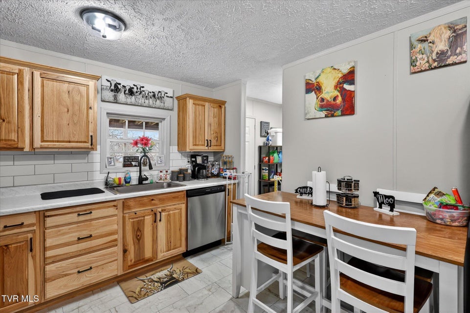 Photo #9: 2781 Weaver Pike