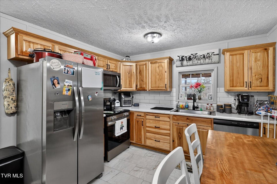 Photo #10: 2781 Weaver Pike