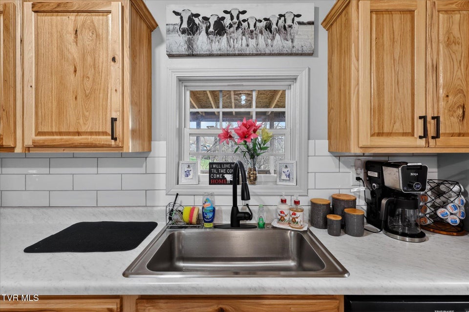 Photo #13: 2781 Weaver Pike