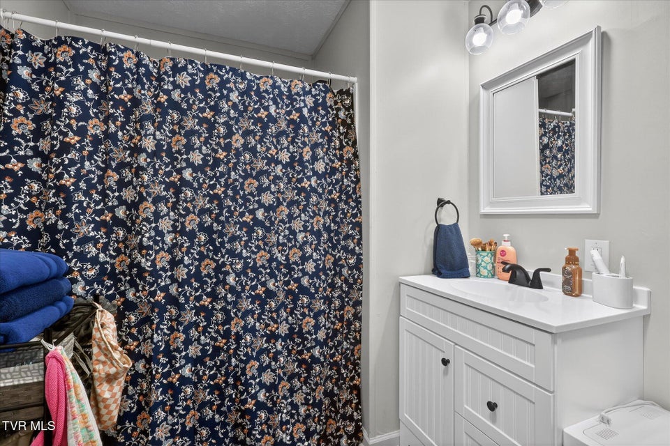 Photo #17: 2781 Weaver Pike