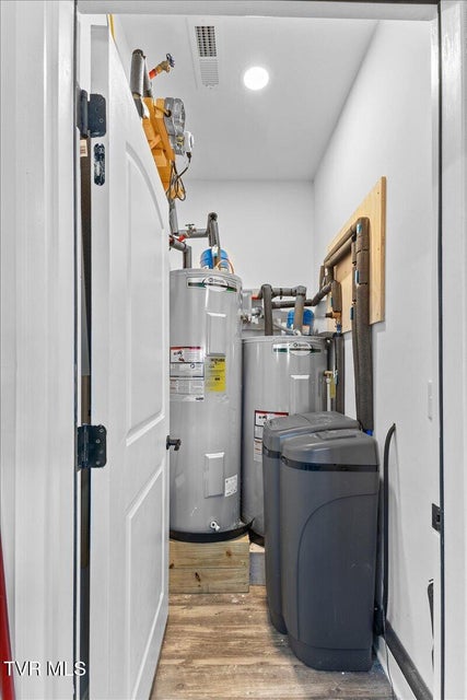 Photo #34: 1336 Harmony Road