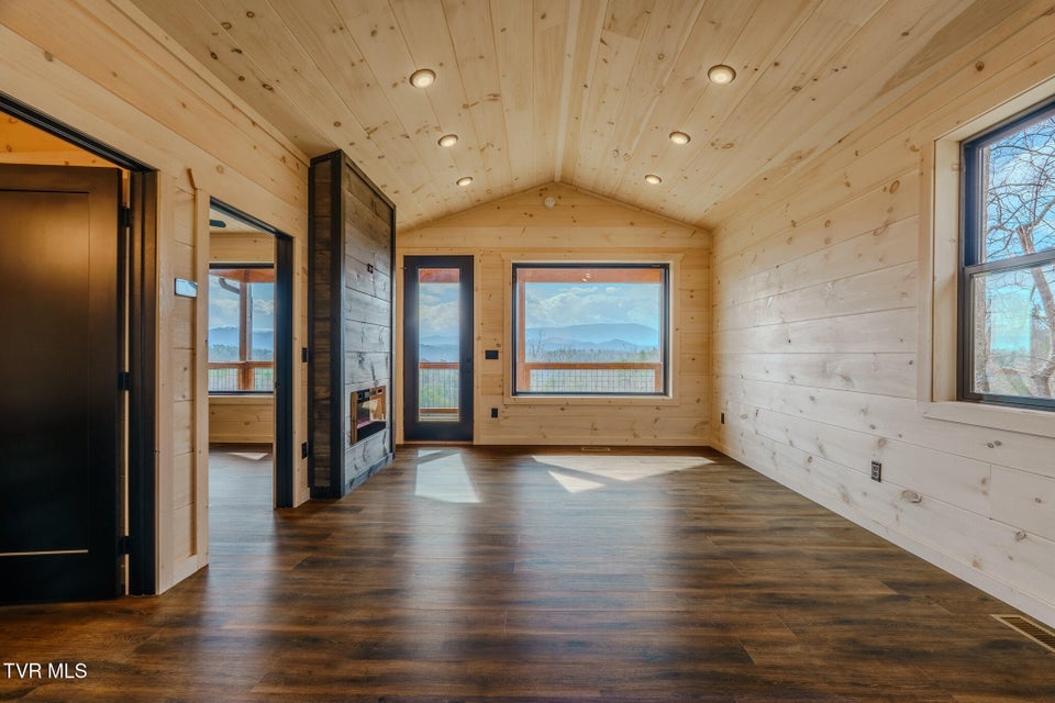 Photo #3: 1829 Fantasy Way