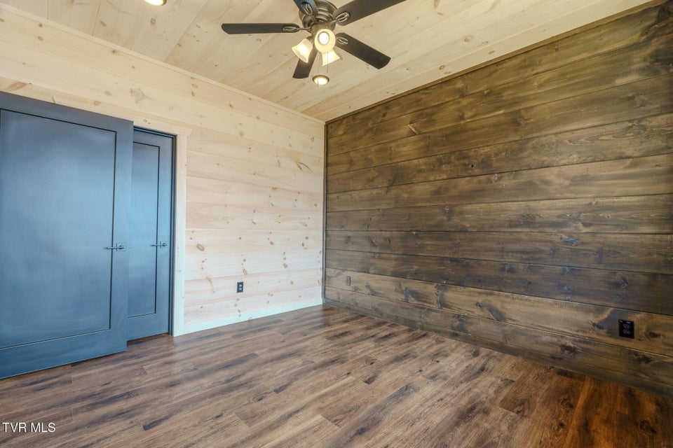 Photo #10: 1829 Fantasy Way