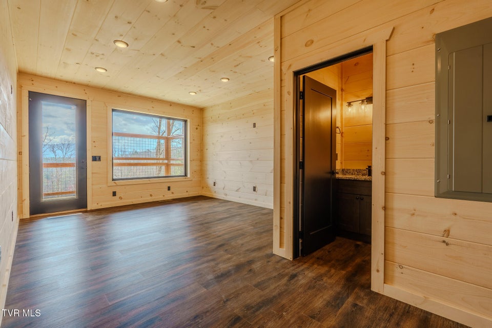 Photo #15: 1829 Fantasy Way