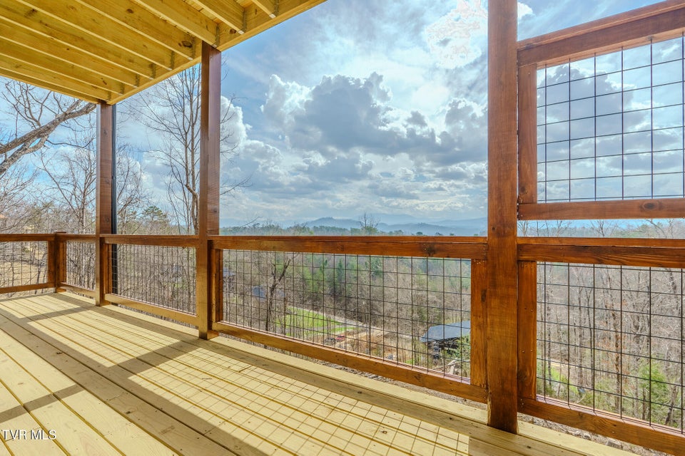 Photo #26: 1829 Fantasy Way