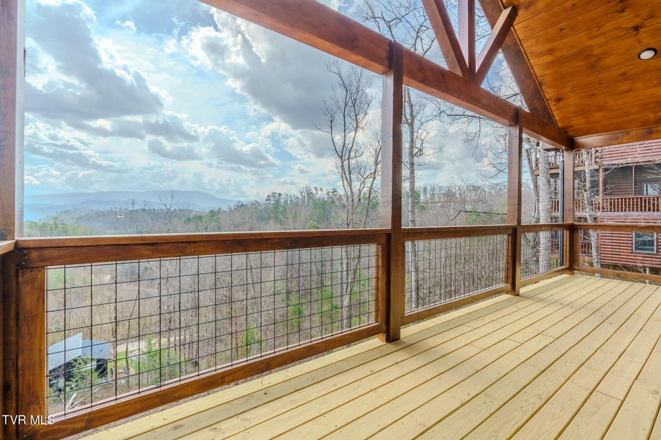 Photo #28: 1829 Fantasy Way