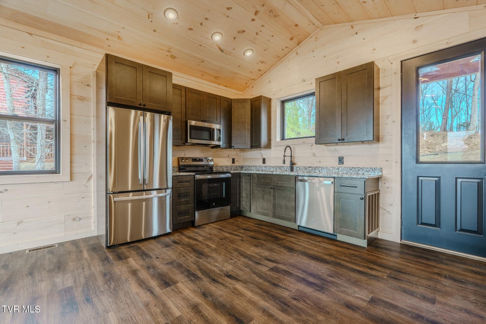 Photo #6: 1829 Fantasy Way