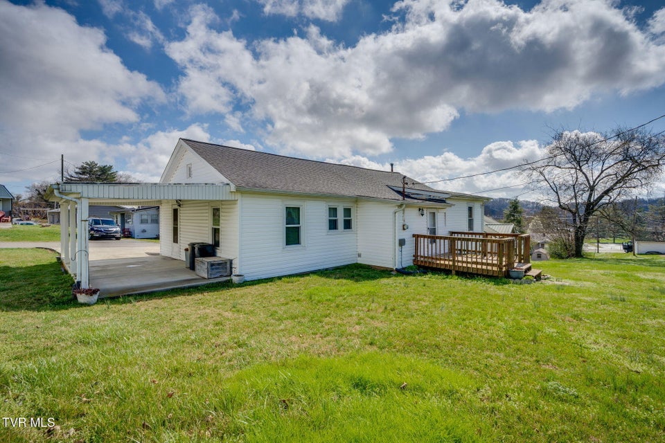 Photo #21: 102 Brewer Street