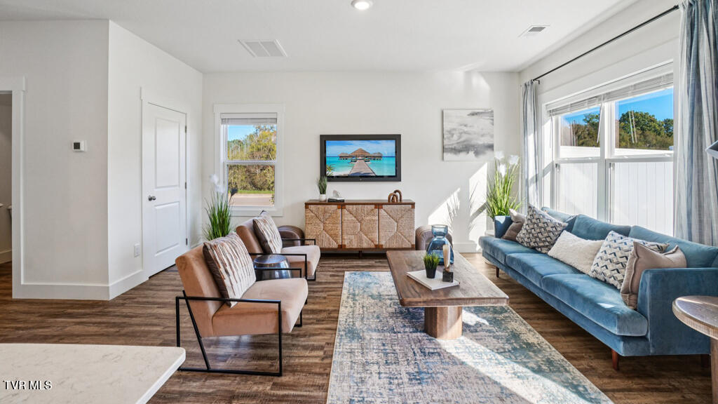 Photo #9: 1162 Wenna Way 