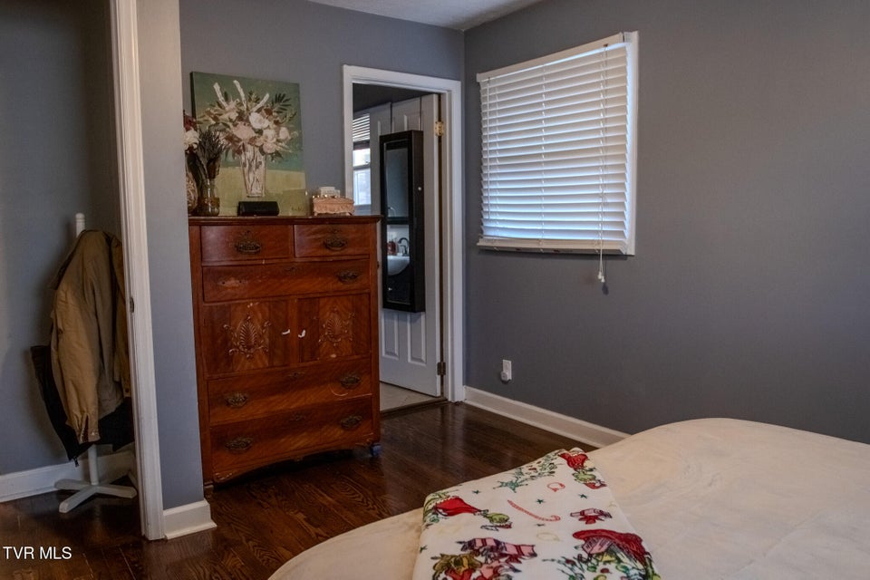 Photo #8: 329 Summerville Road