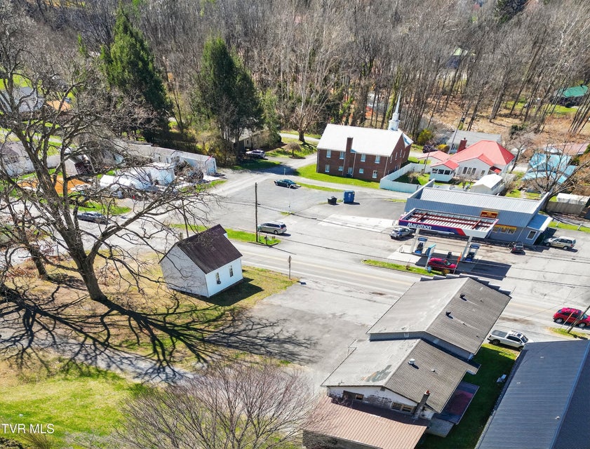 Photo #24: 112 Douglas Drive