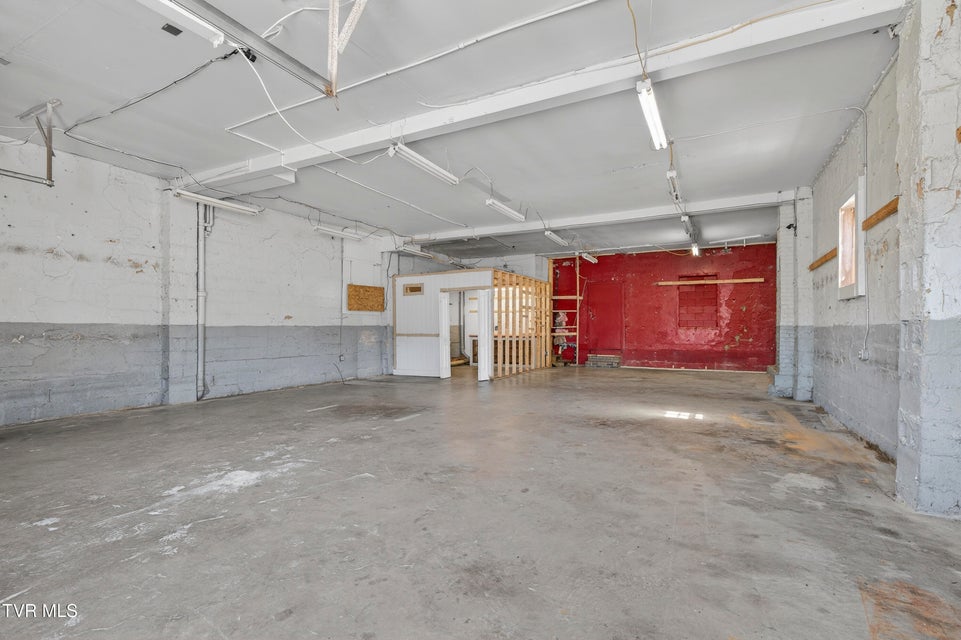 Photo #9: 112 Douglas Drive