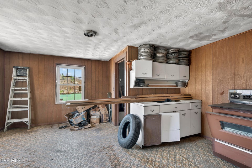 Photo #14: 112 Douglas Drive