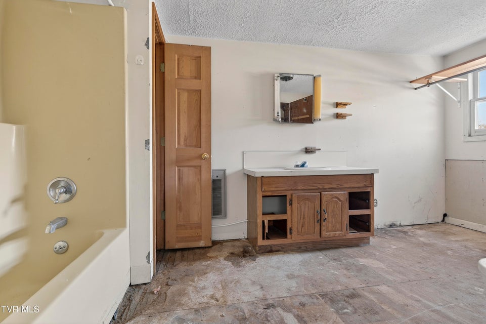 Photo #21: 112 Douglas Drive