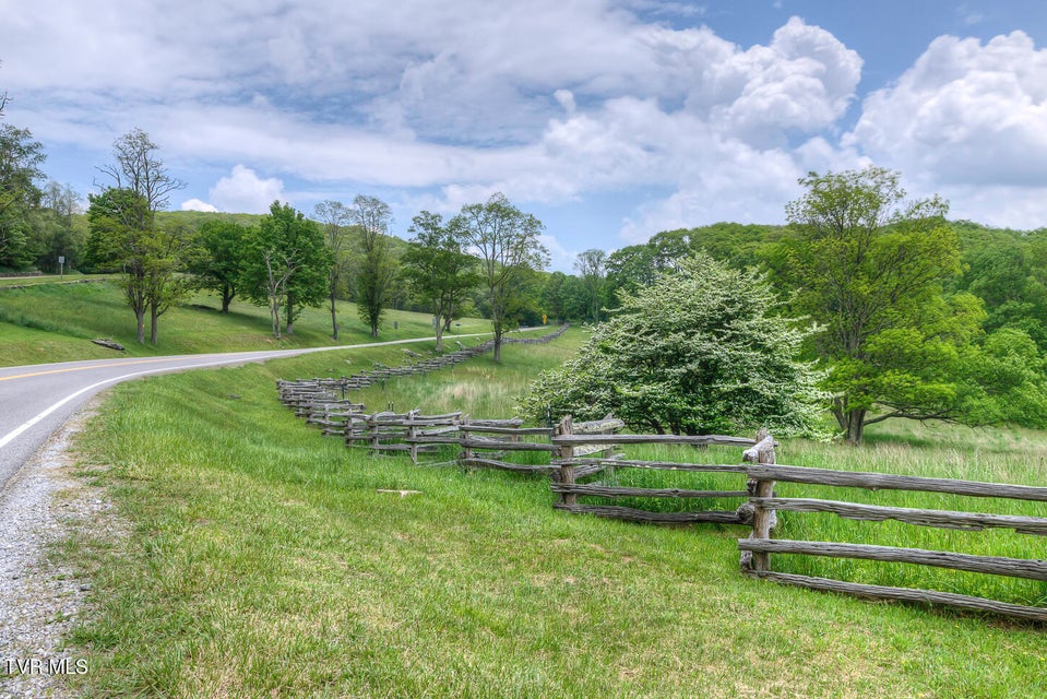 Photo #35: 112 Douglas Drive