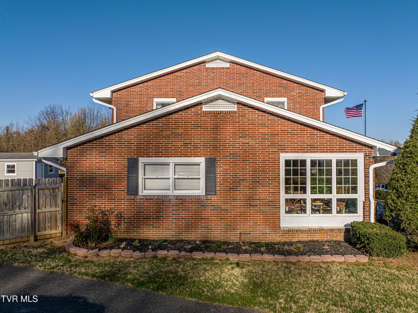 Photo #46: 442 Monte Vista Drive