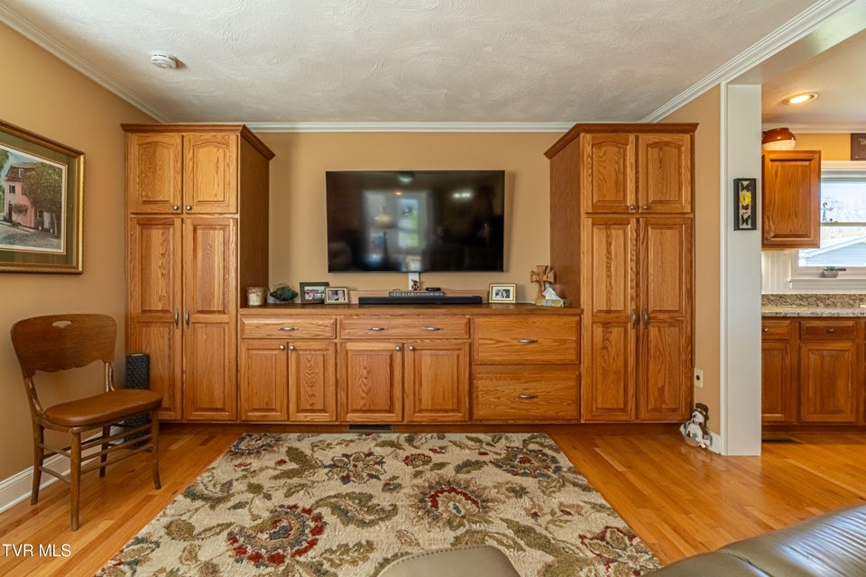 Photo #13: 442 Monte Vista Drive