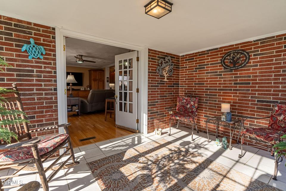 Photo #17: 442 Monte Vista Drive