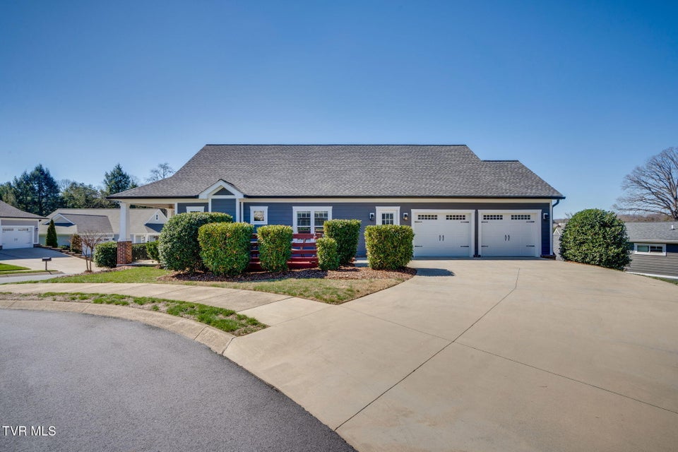 Photo #30: 197 Princeton Gardens Drive