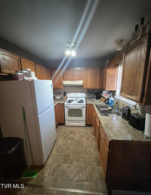 Photo #8: 111 Northwinds Drive