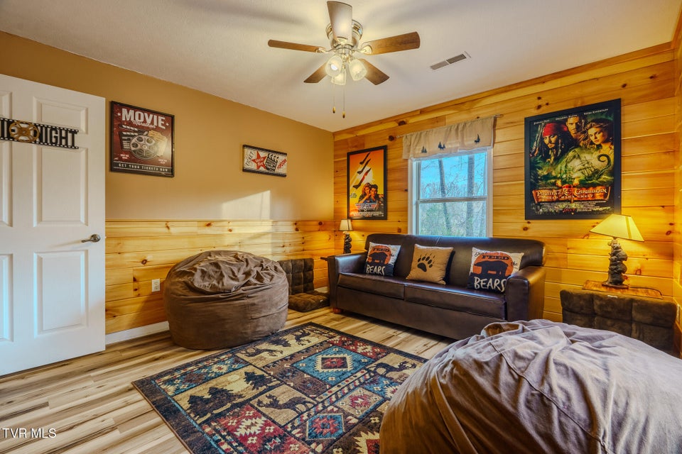 Photo #13: 1430 Am King Way