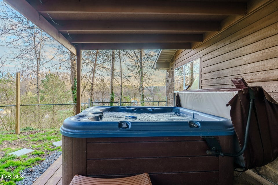 Photo #26: 1430 Am King Way