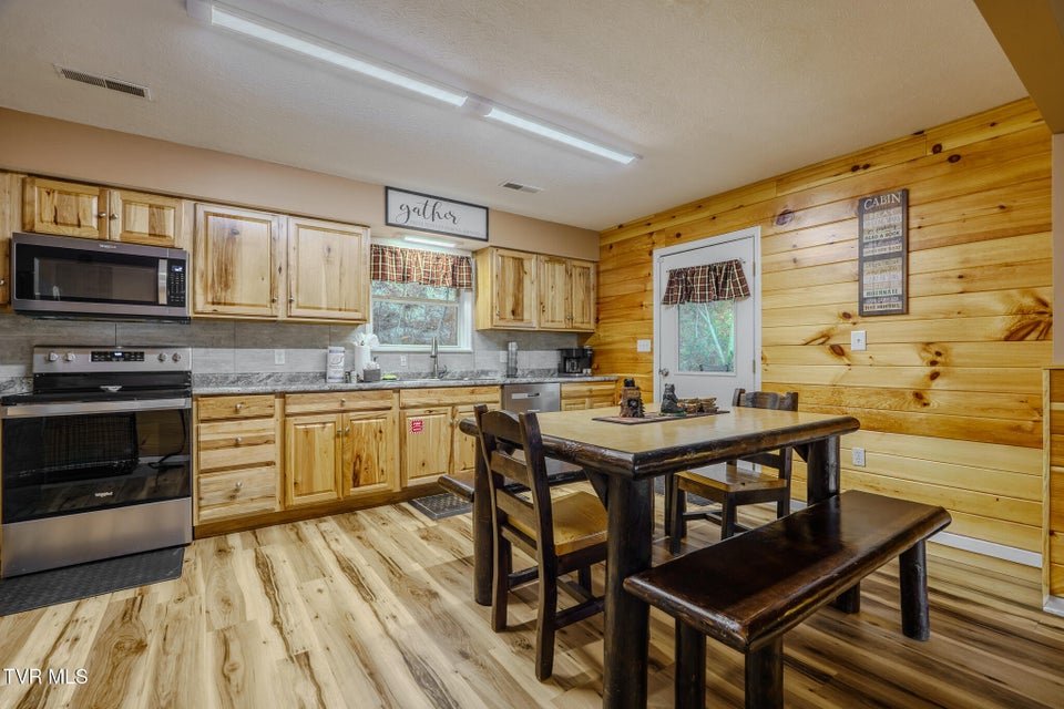 Photo #7: 1430 Am King Way