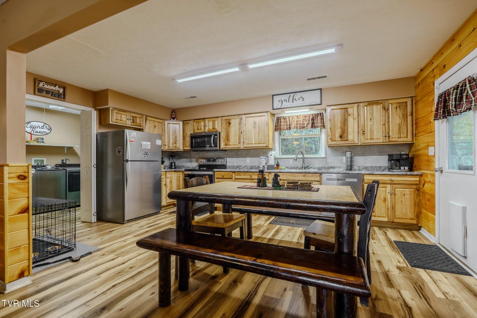 Photo #8: 1430 Am King Way