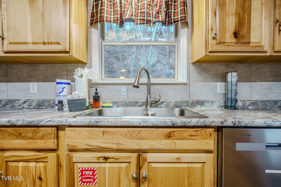 Photo #10: 1430 Am King Way