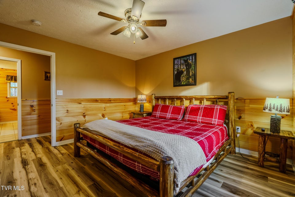 Photo #16: 1430 Am King Way