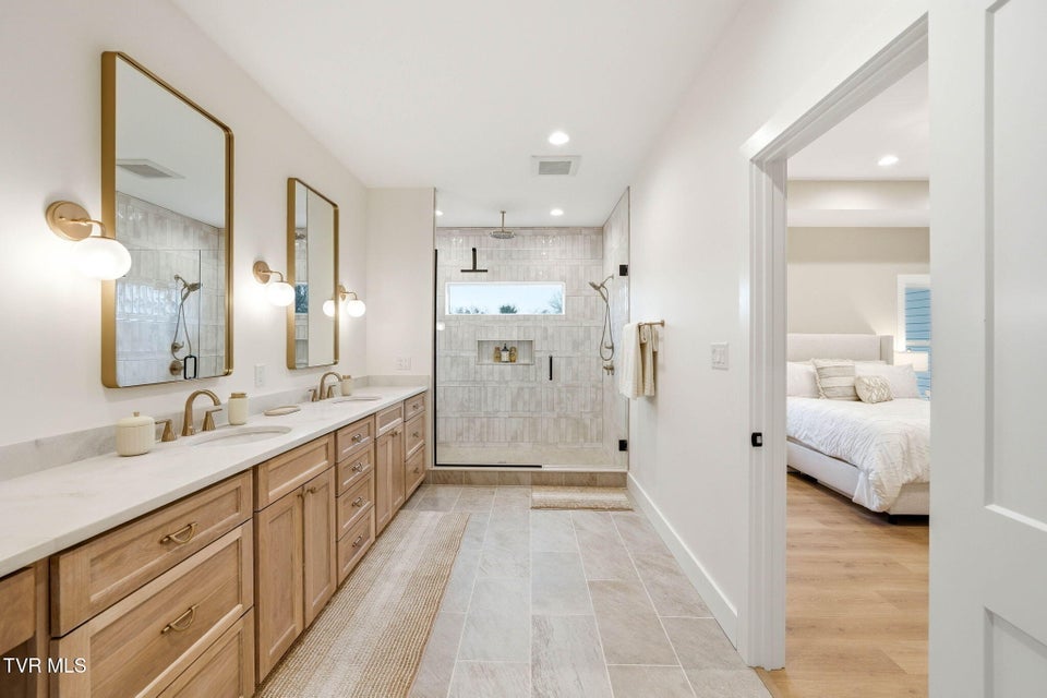 Photo #27: 173 Telford New Victory Road