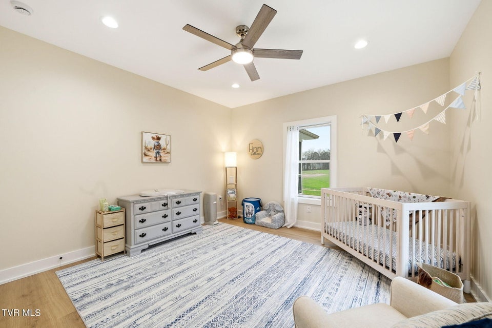 Photo #46: 173 Telford New Victory Road