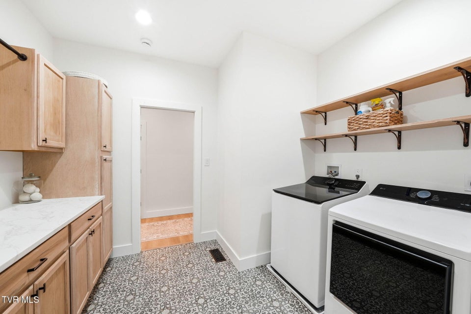 Photo #32: 173 Telford New Victory Road