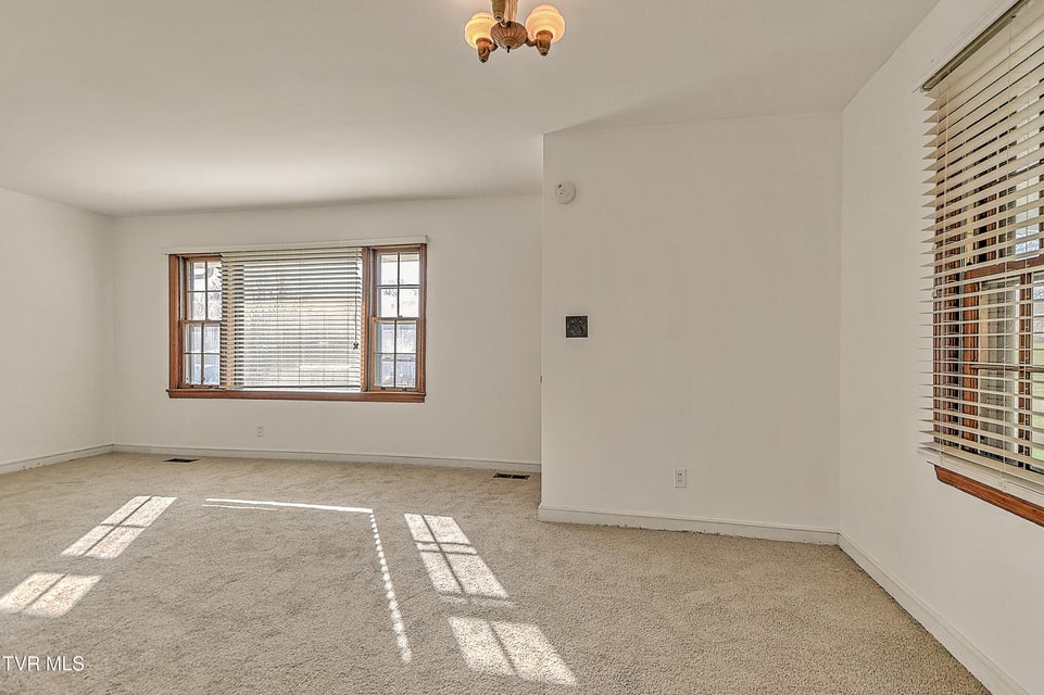 Photo #10: 1208 Garden Drive