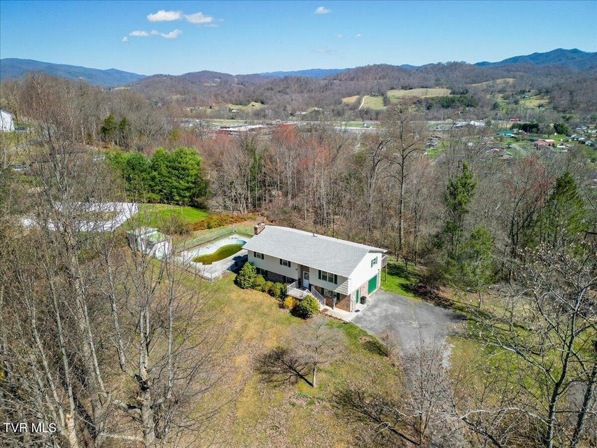 Photo #32: 134 Independence Lane