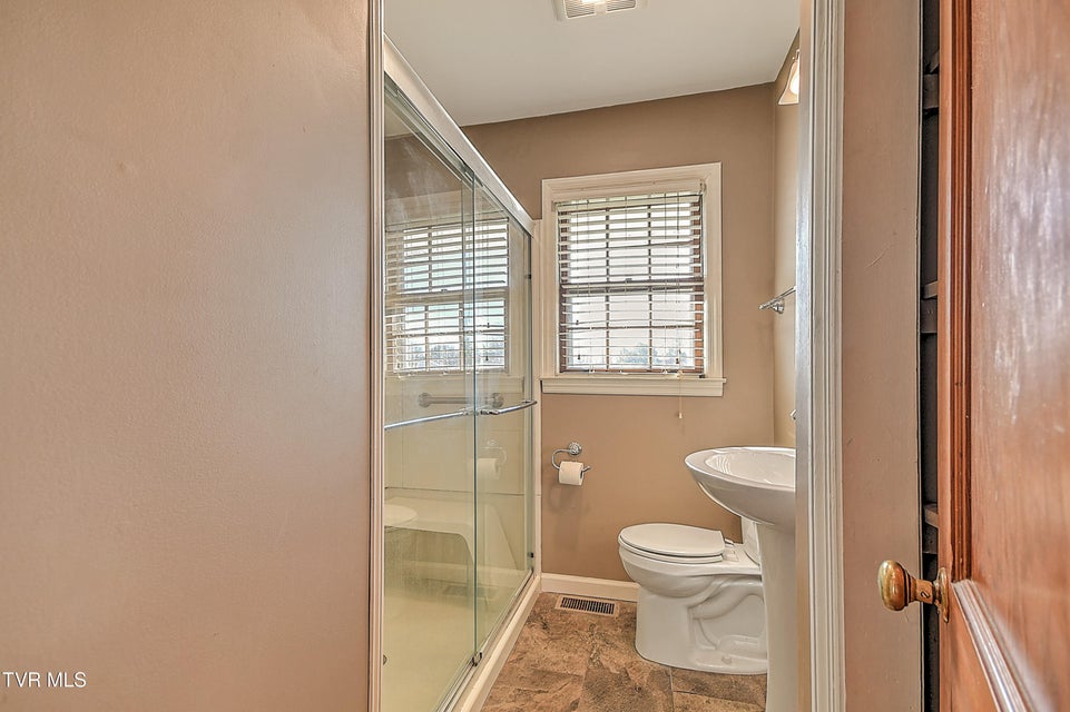 Photo #31: 1208 Garden Drive