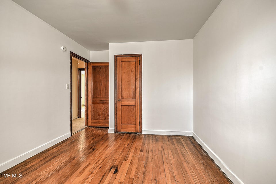 Photo #33: 1208 Garden Drive