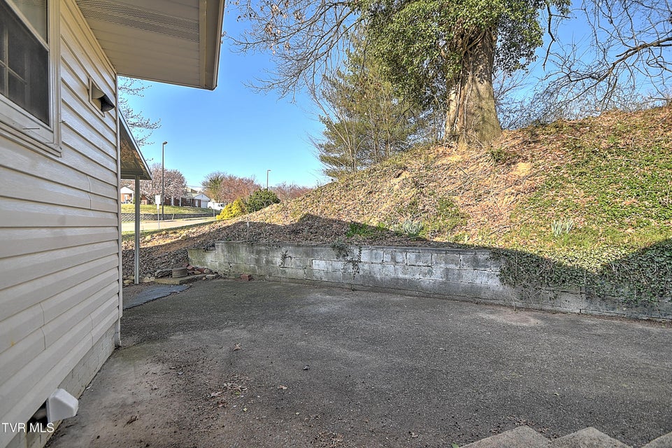 Photo #38: 1208 Garden Drive