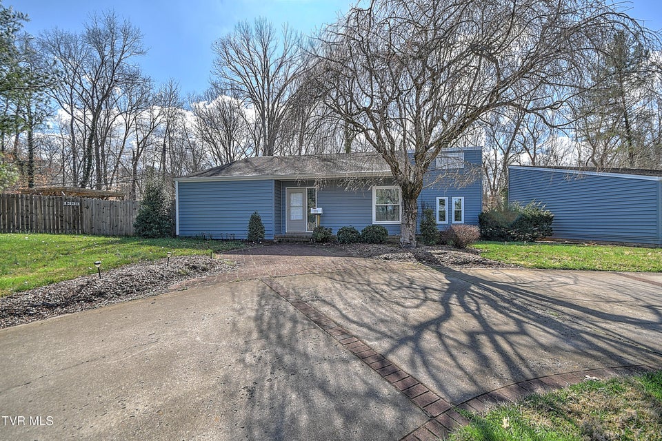 Photo #6: 1333 Dupont Drive