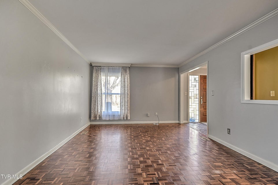 Photo #14: 1333 Dupont Drive