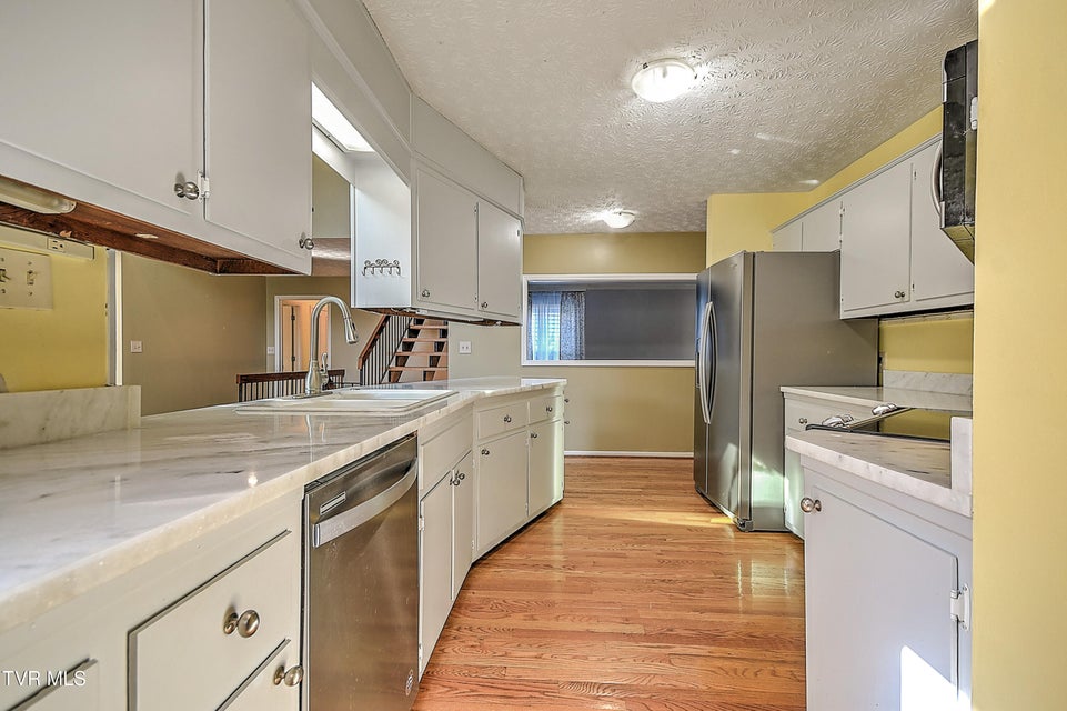 Photo #21: 1333 Dupont Drive